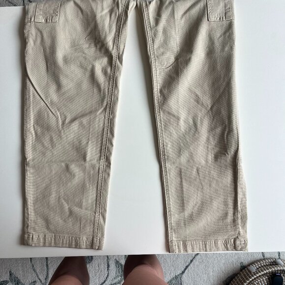 AE Stretch High-Waisted Cargo Pant in Khaki (size 8) - Picture 4 of 6